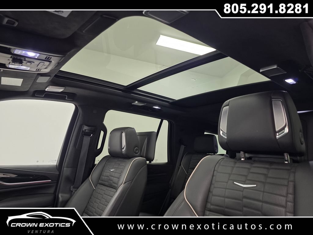 Used 2024 Cadillac Escalade V w/ LPO, ONYX Package AWD/4WD image 22