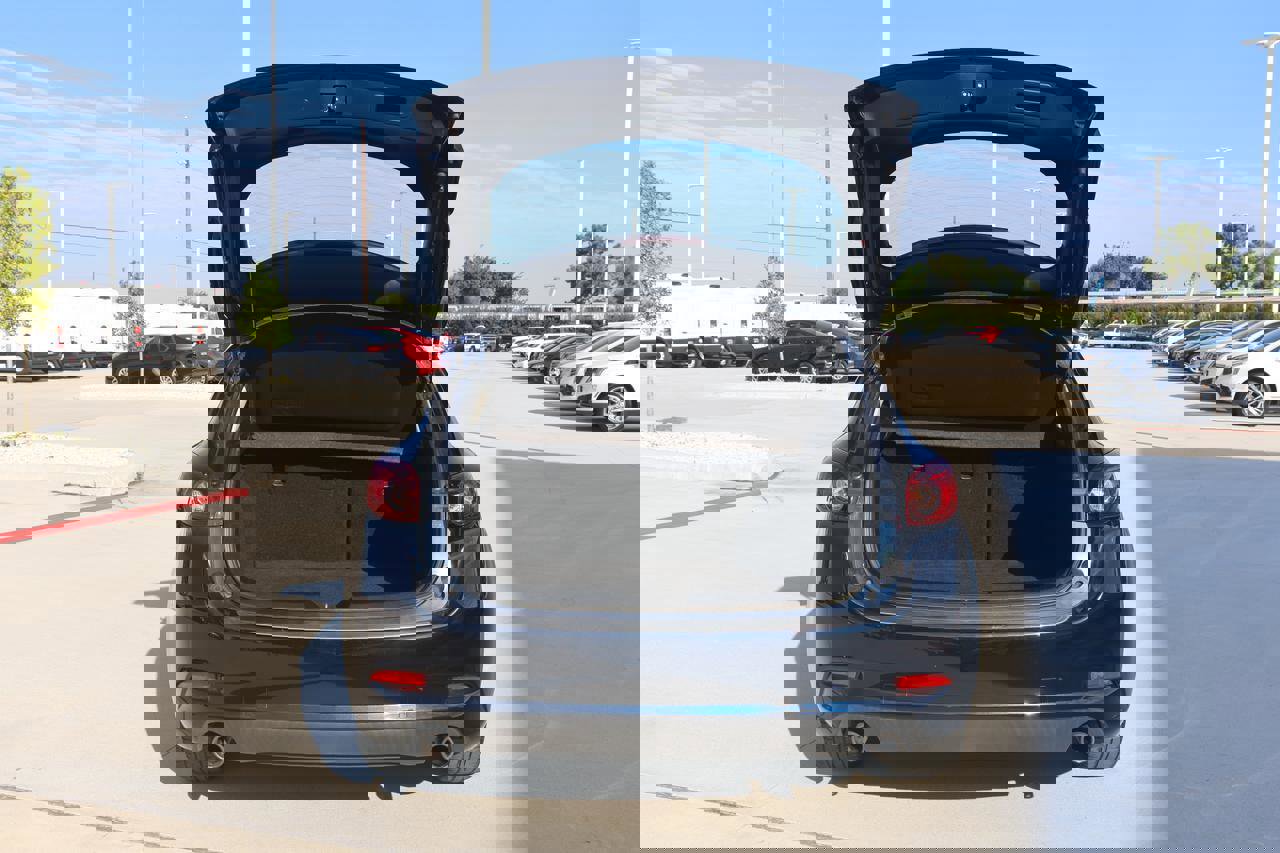 Used 2018 MAZDA MAZDA3 Touring image 12