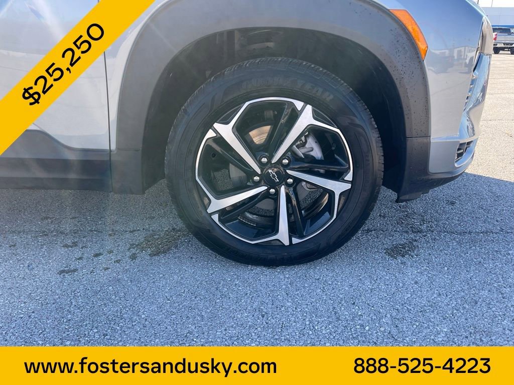 Used 2023 Chevrolet TrailBlazer RS w/ Convenience Package image 12