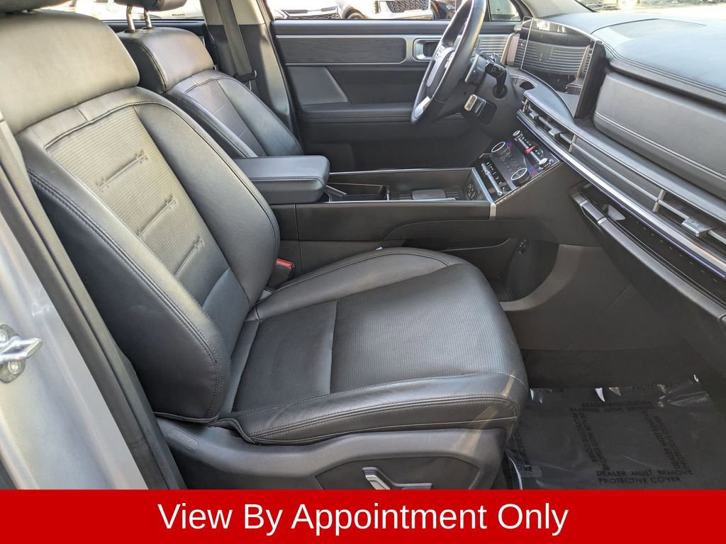 Used 2025 Hyundai Santa Fe Limited FWD image 32