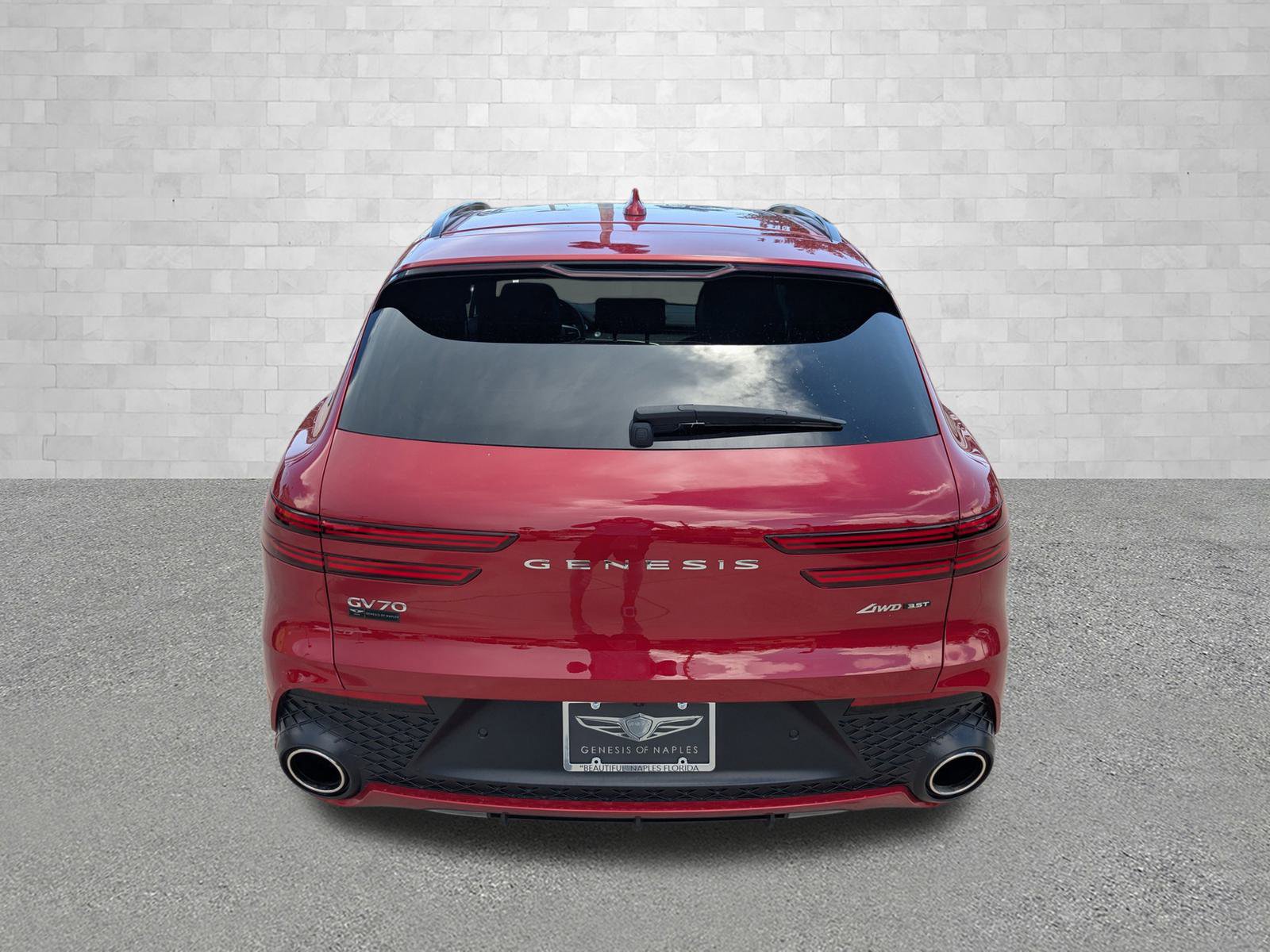 Used 2024 Genesis GV70 3.5T Sport image 3