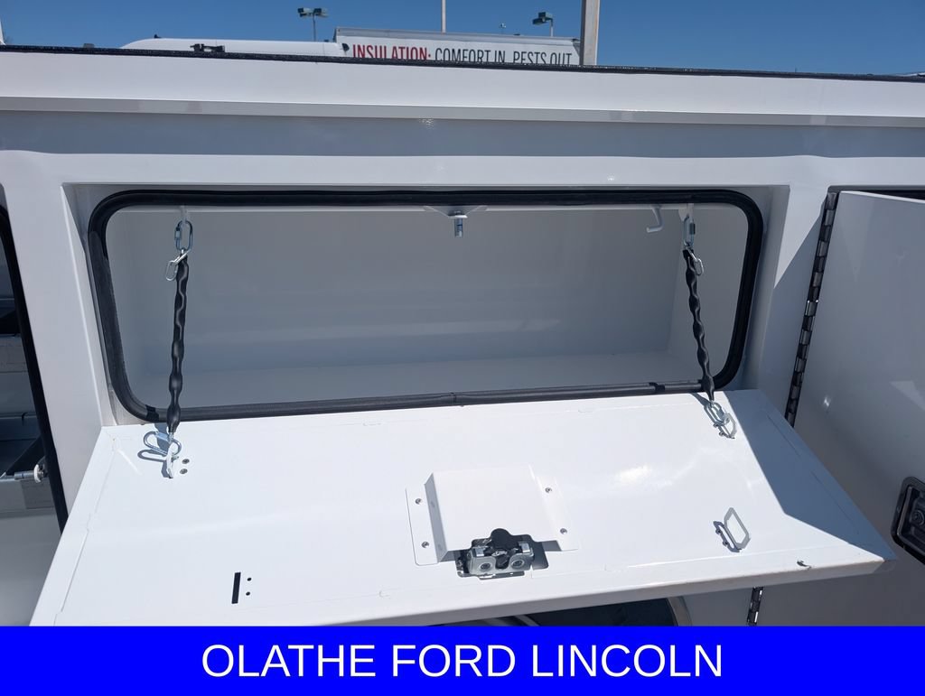 New 2025 Ford F250 XL w/ Camper Package RWD image 8