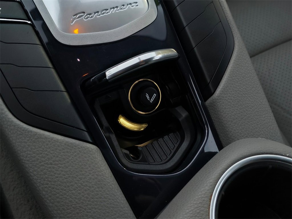 Used 2011 Porsche Panamera 4 image 34