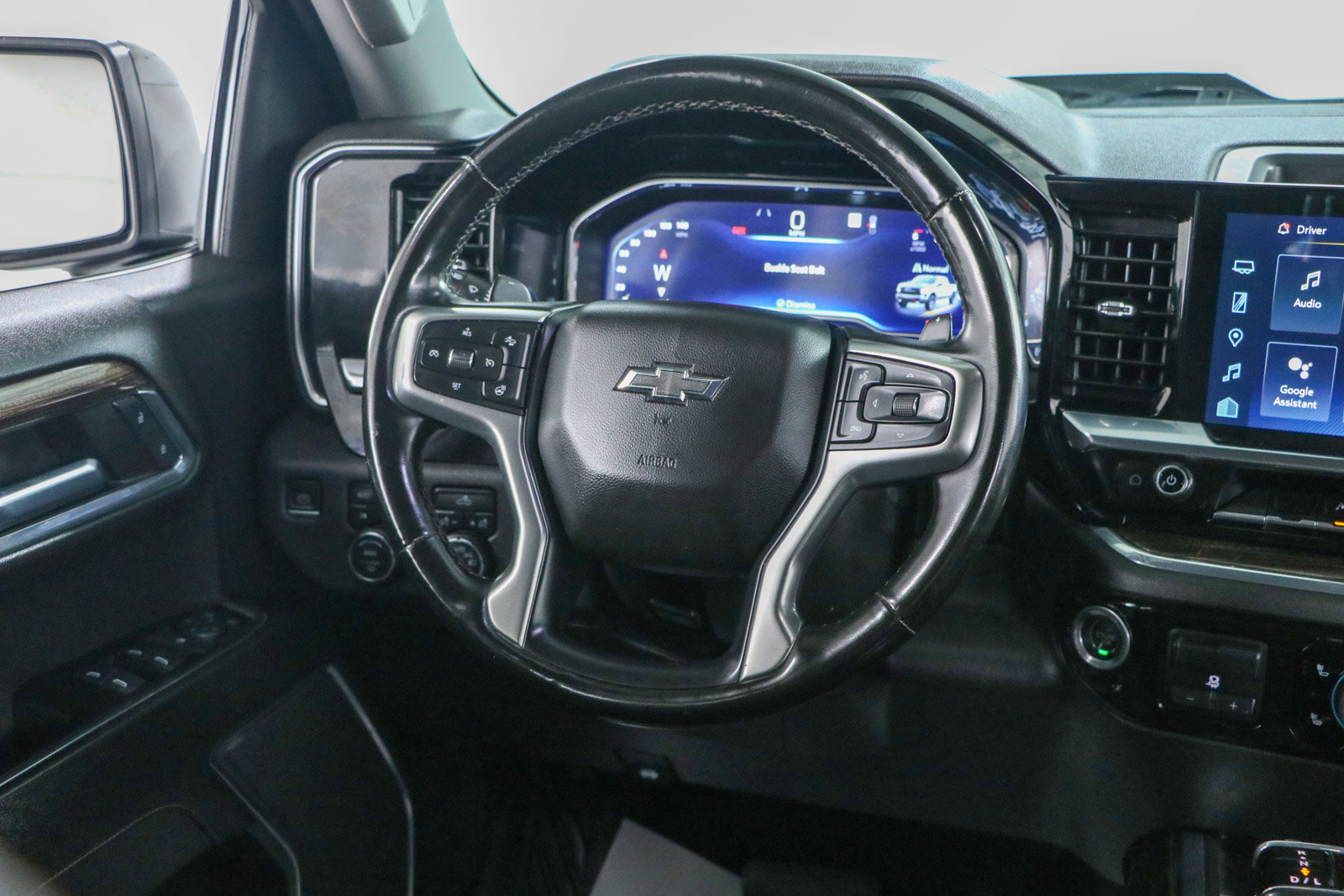 Used 2023 Chevrolet Silverado 1500 LT Trail Boss w/ Protection Package image 13