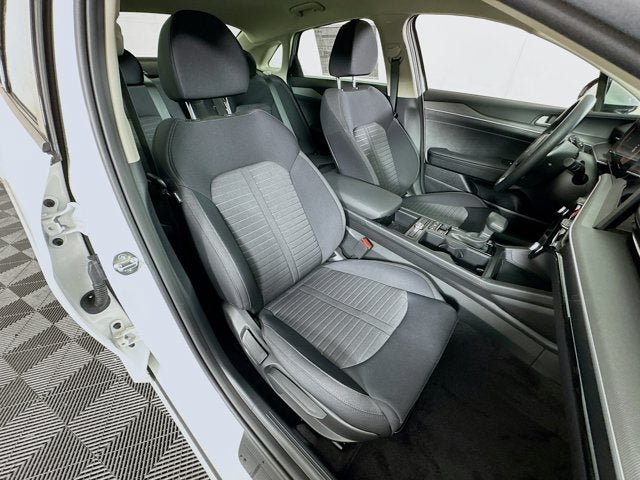 New 2025 Kia K5 LXS FWD image 26