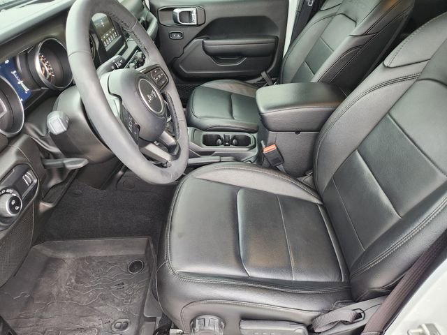Used 2023 Jeep Gladiator Sport AWD/4WD image 13