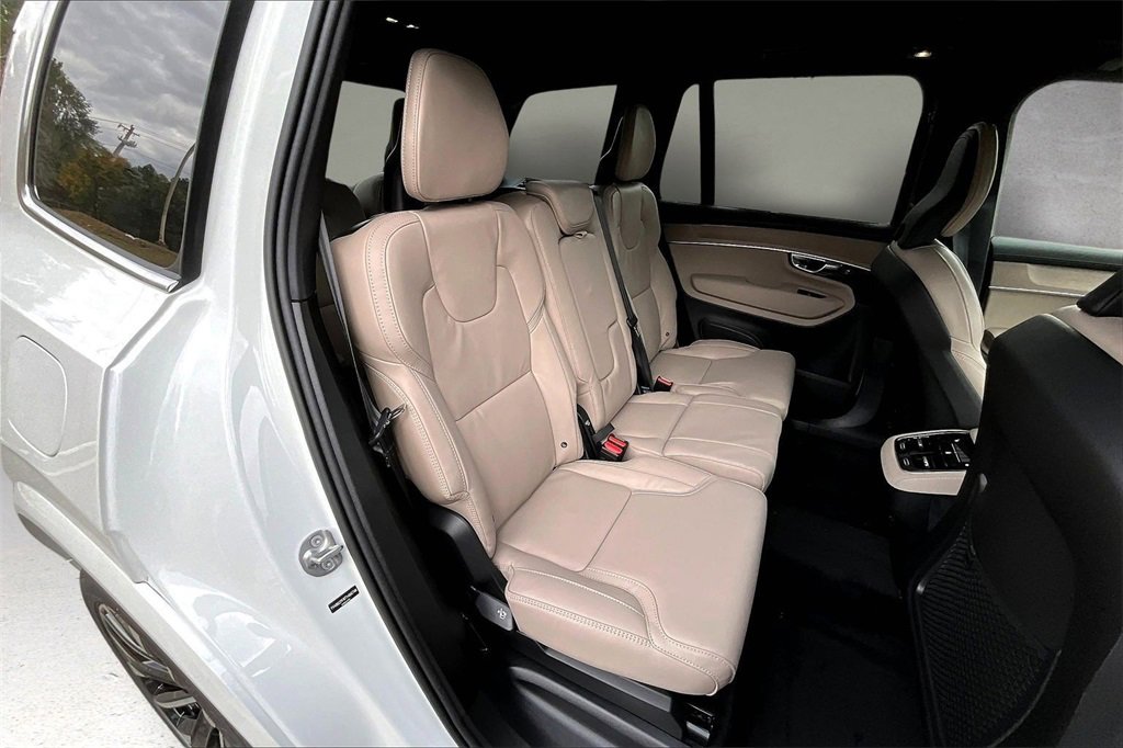 New 2026 Volvo XC90 B6 Ultra image 10