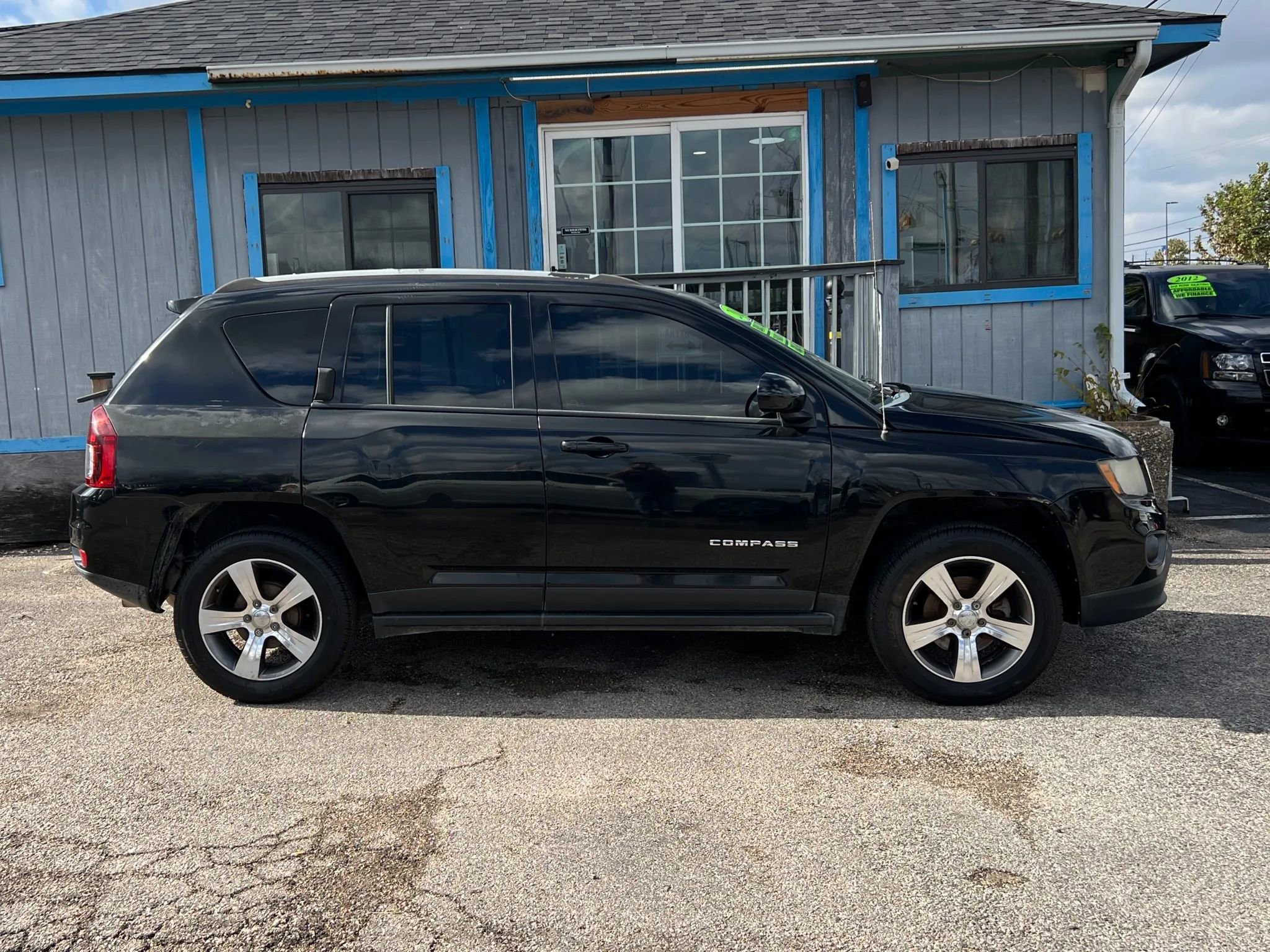 Used 2016 Jeep Compass Latitude image 5