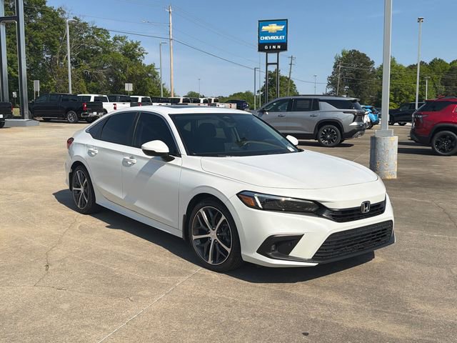 Used 2022 Honda Civic Touring image 3