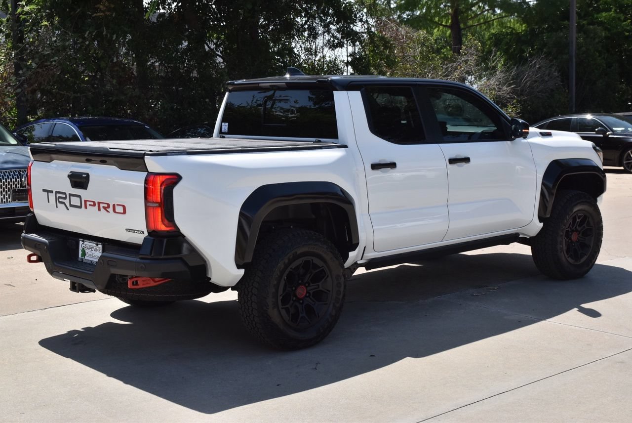 Used 2025 Toyota Tacoma TRD Pro AWD/4WD image 7