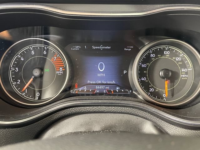 Used 2019 Jeep Cherokee Trailhawk AWD/4WD image 5