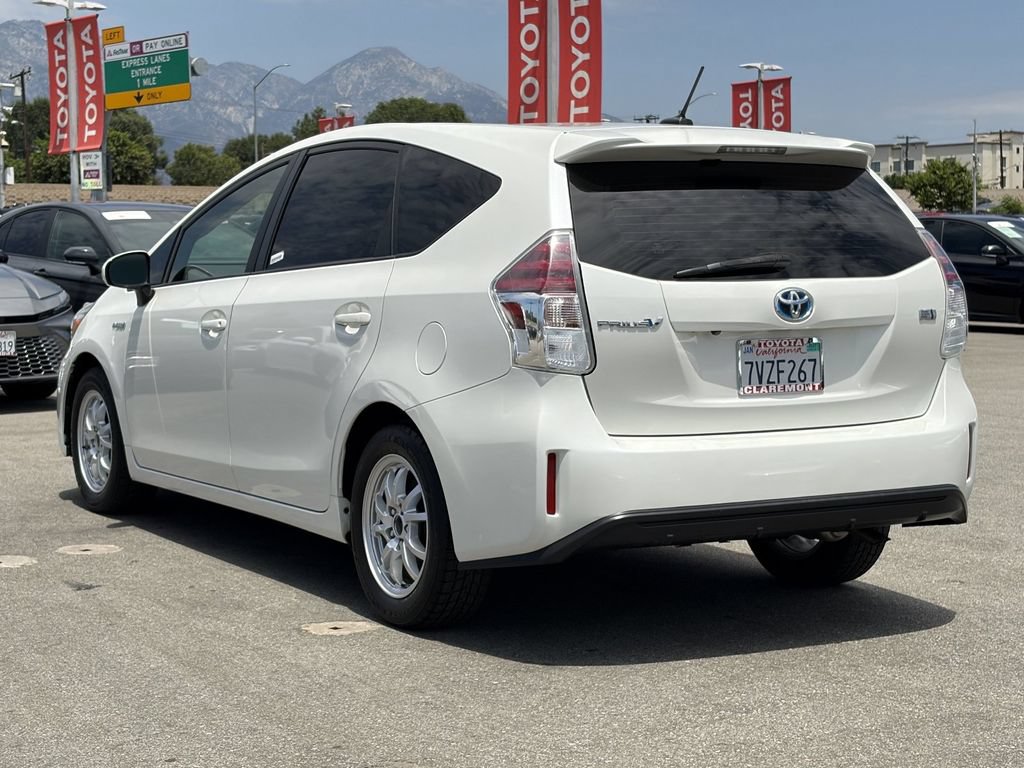 Certified 2017 Toyota Prius V FWD image 46