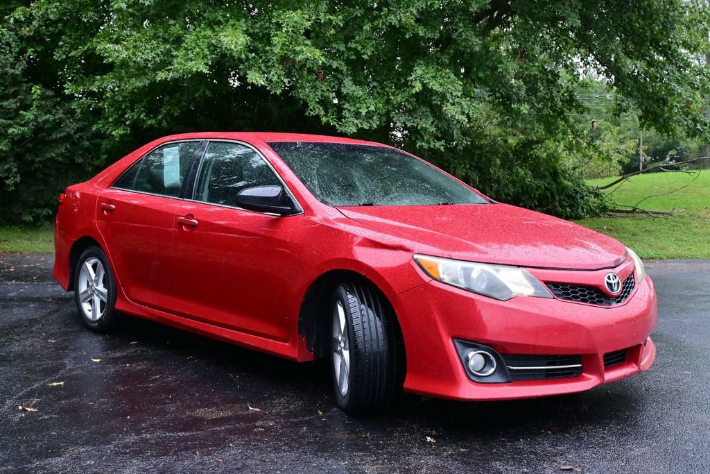 Used 2013 Toyota Camry SE FWD image 5
