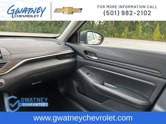 Used 2024 Nissan Altima 2.5 SV image 27