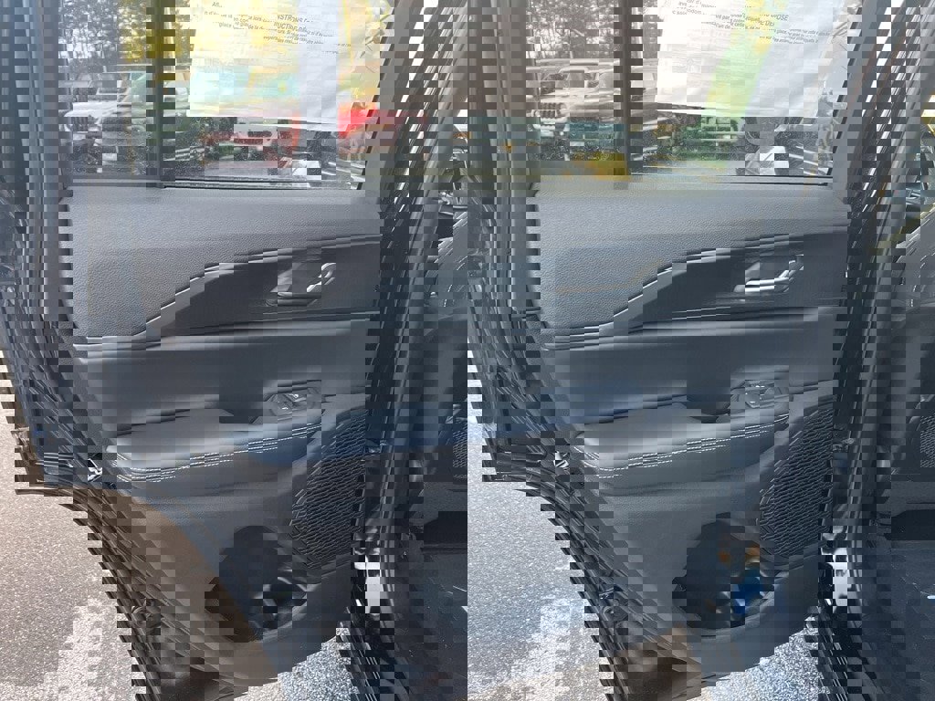 New 2025 Jeep Grand Cherokee Laredo X image 16