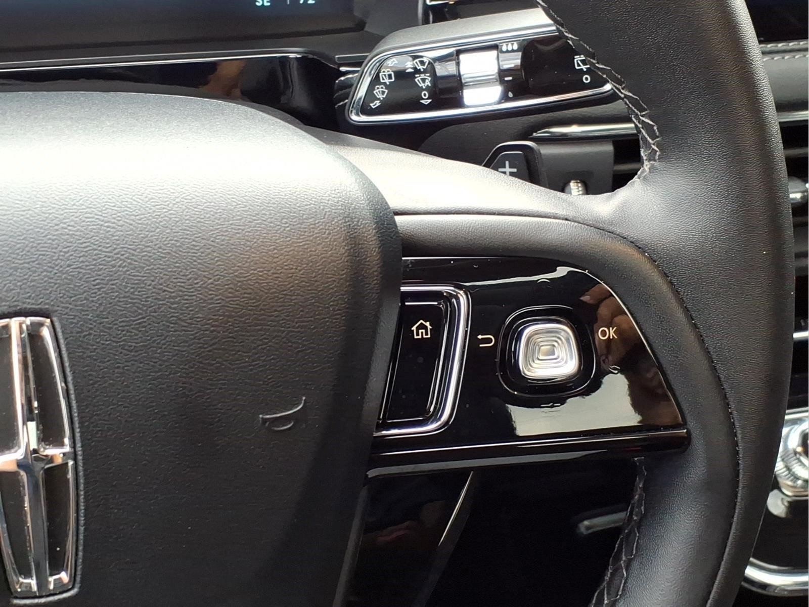 Certified 2025 Lincoln Corsair AWD w/ Equipment Group 101A image 21