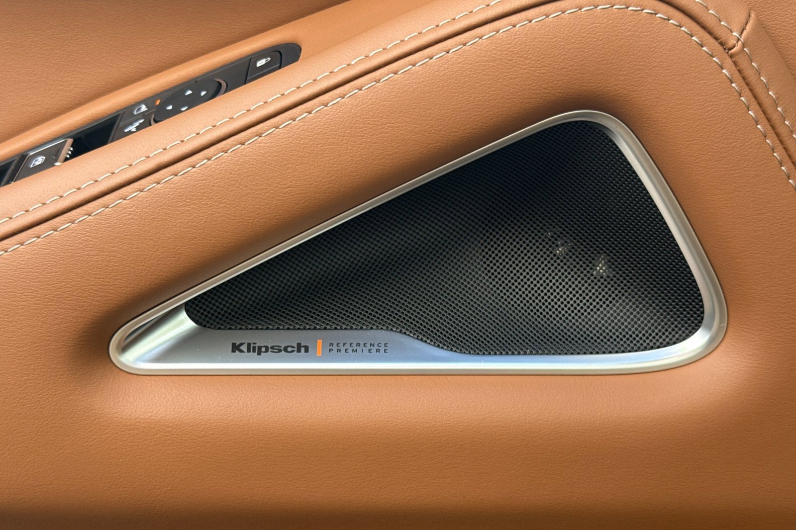 New 2026 INFINITI QX60 Autograph w/ Dark Cargo Package image 19