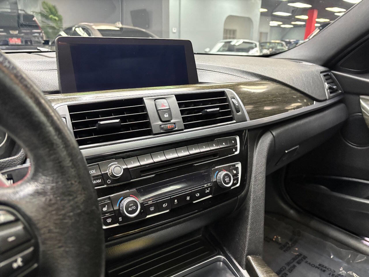 Used 2018 BMW 330i Sedan image 19