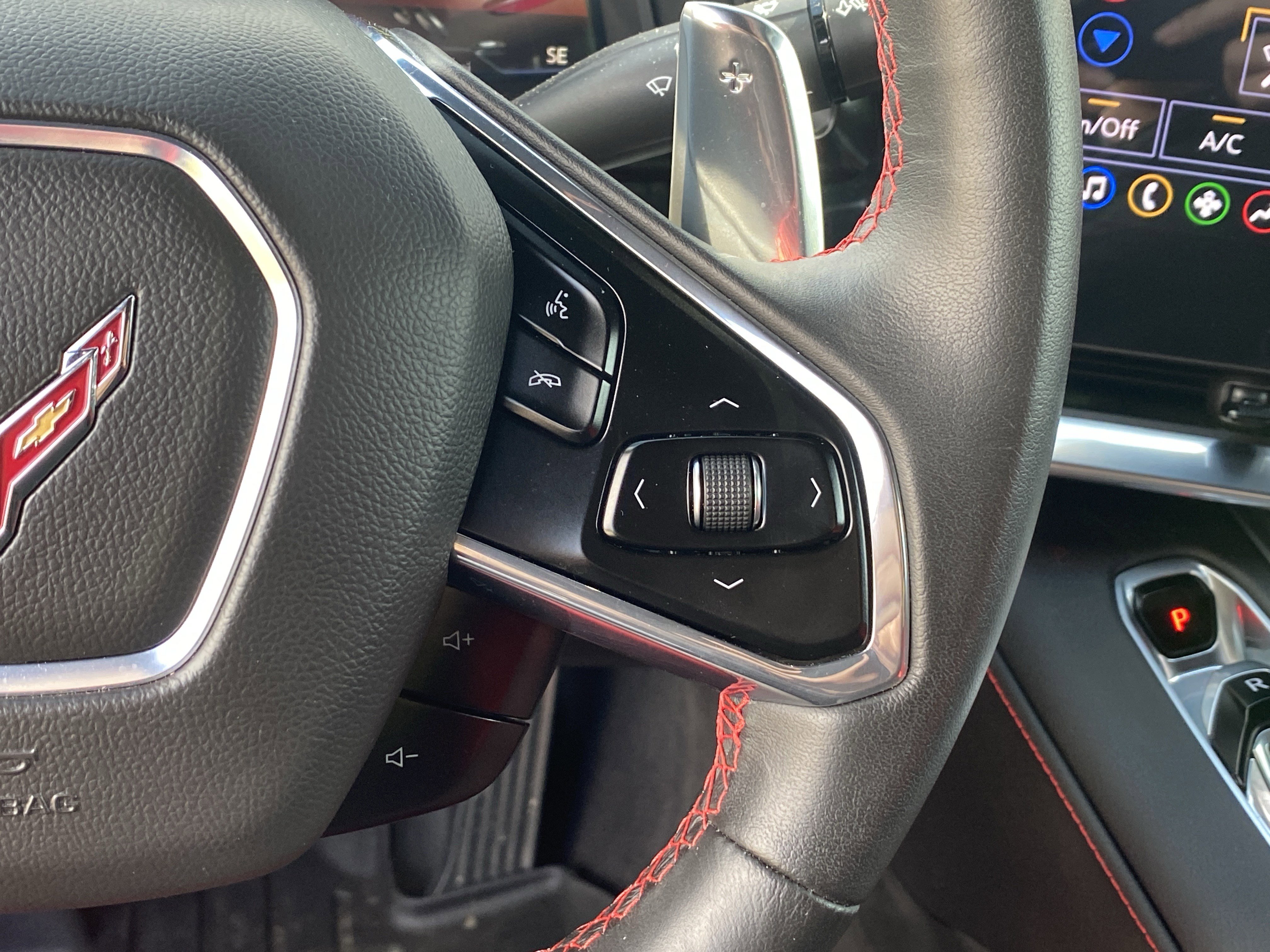 Used 2020 Chevrolet Corvette Stingray Coupe w/ 1LT image 28