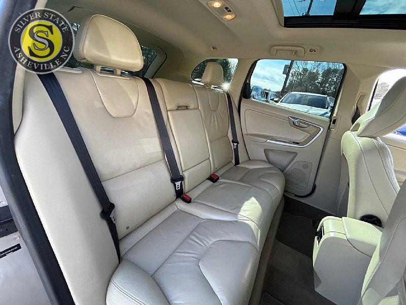 Used 2011 Volvo XC60 3.2 image 19