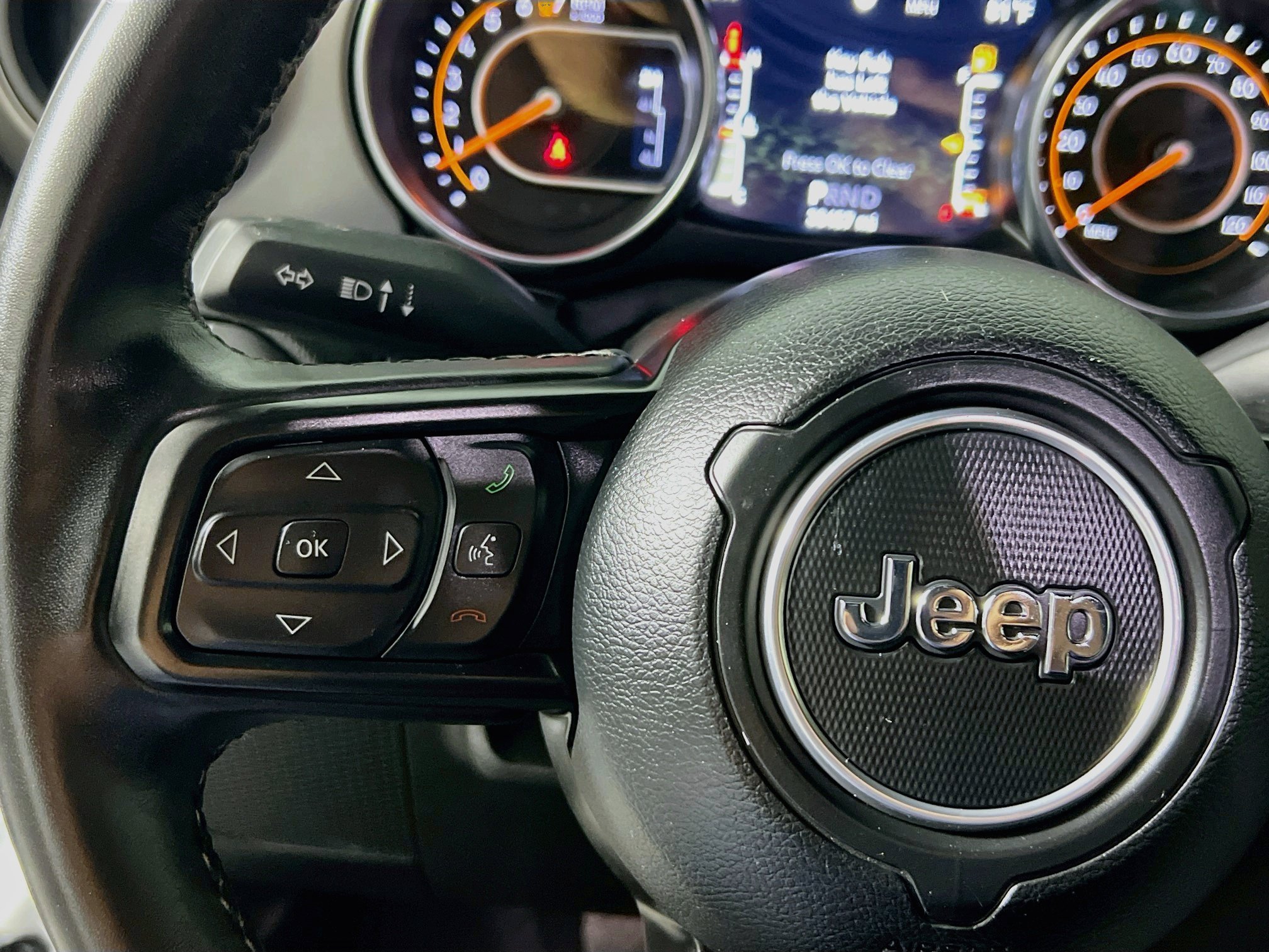 Used 2022 Jeep Wrangler Unlimited Sport w/ Xtreme Recon 35" Tire Package AWD/4WD image 17