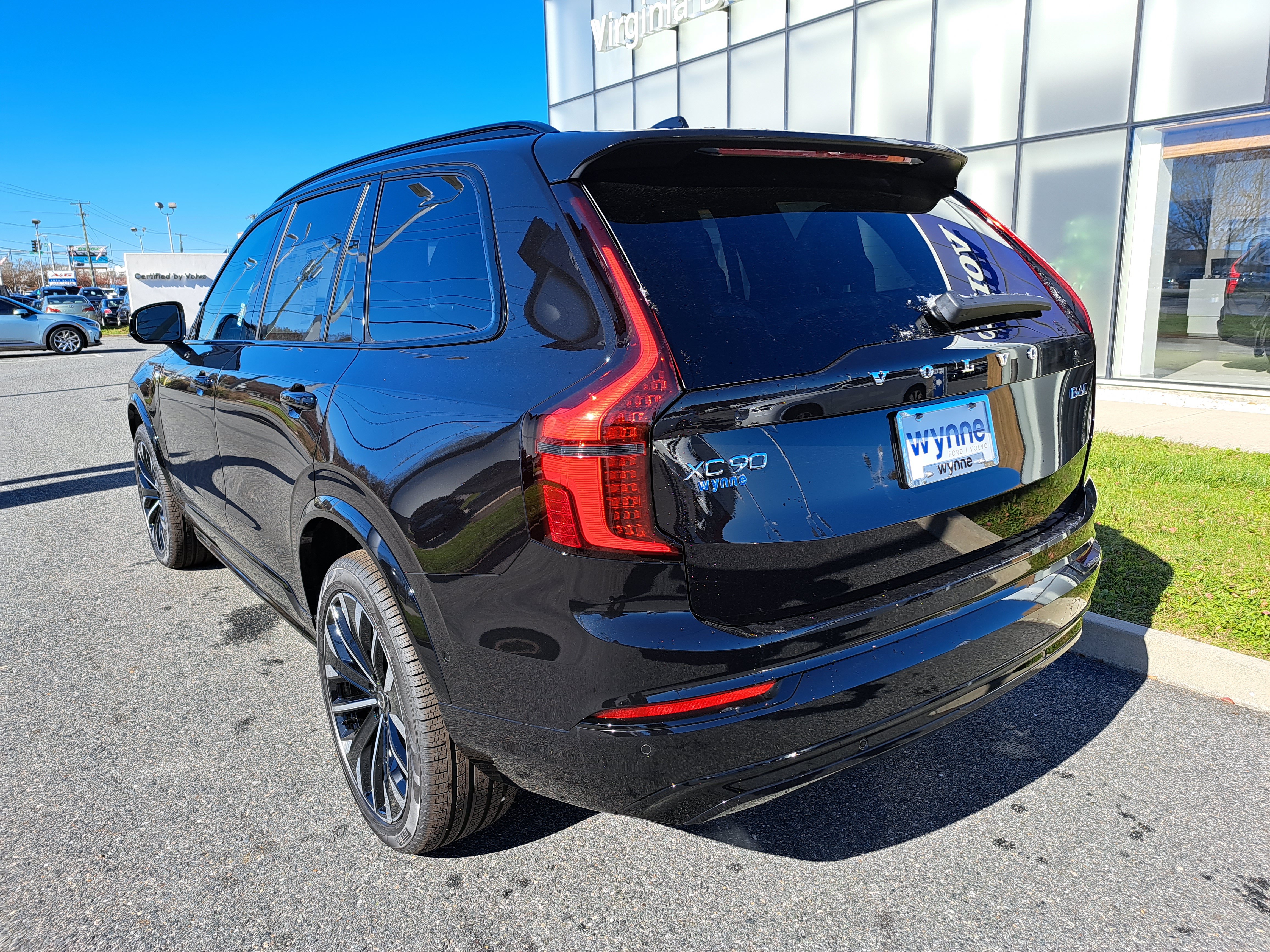 New 2026 Volvo XC90 B6 Ultra w/ Lounge Package AWD/4WD image 4