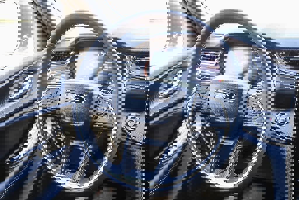 New 2024 Jeep Grand Cherokee Laredo X w/ Luxury Tech Group I image 15