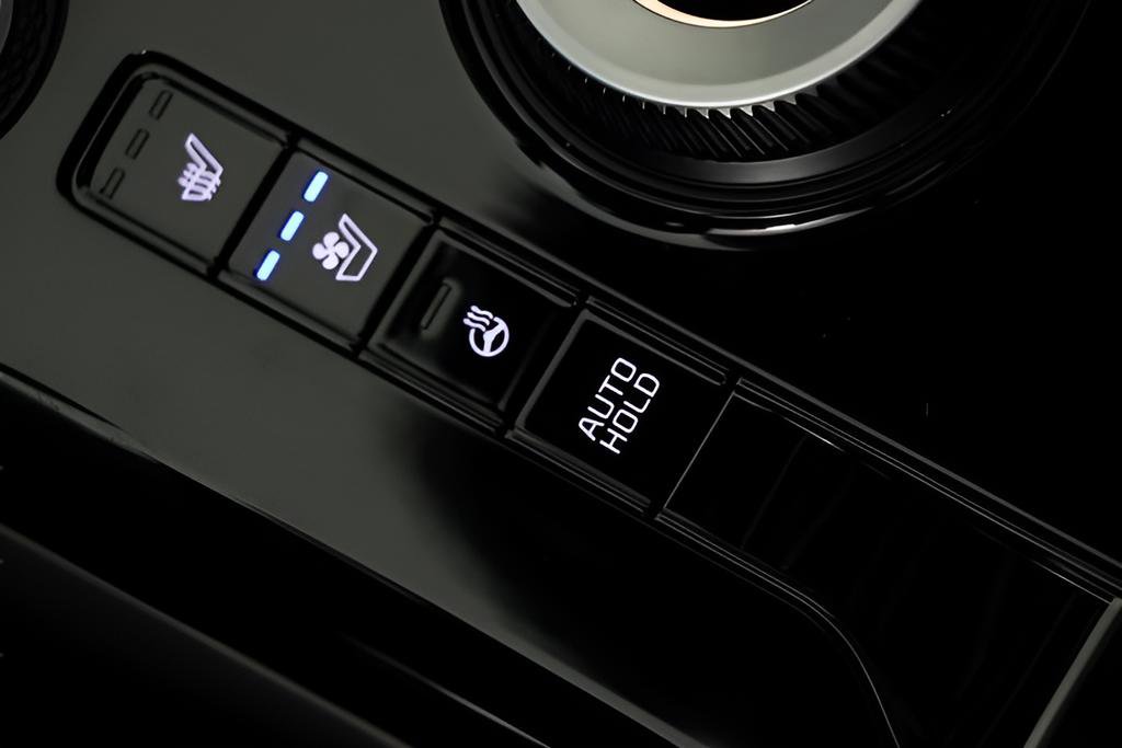 Used 2023 Kia Niro Wave image 17