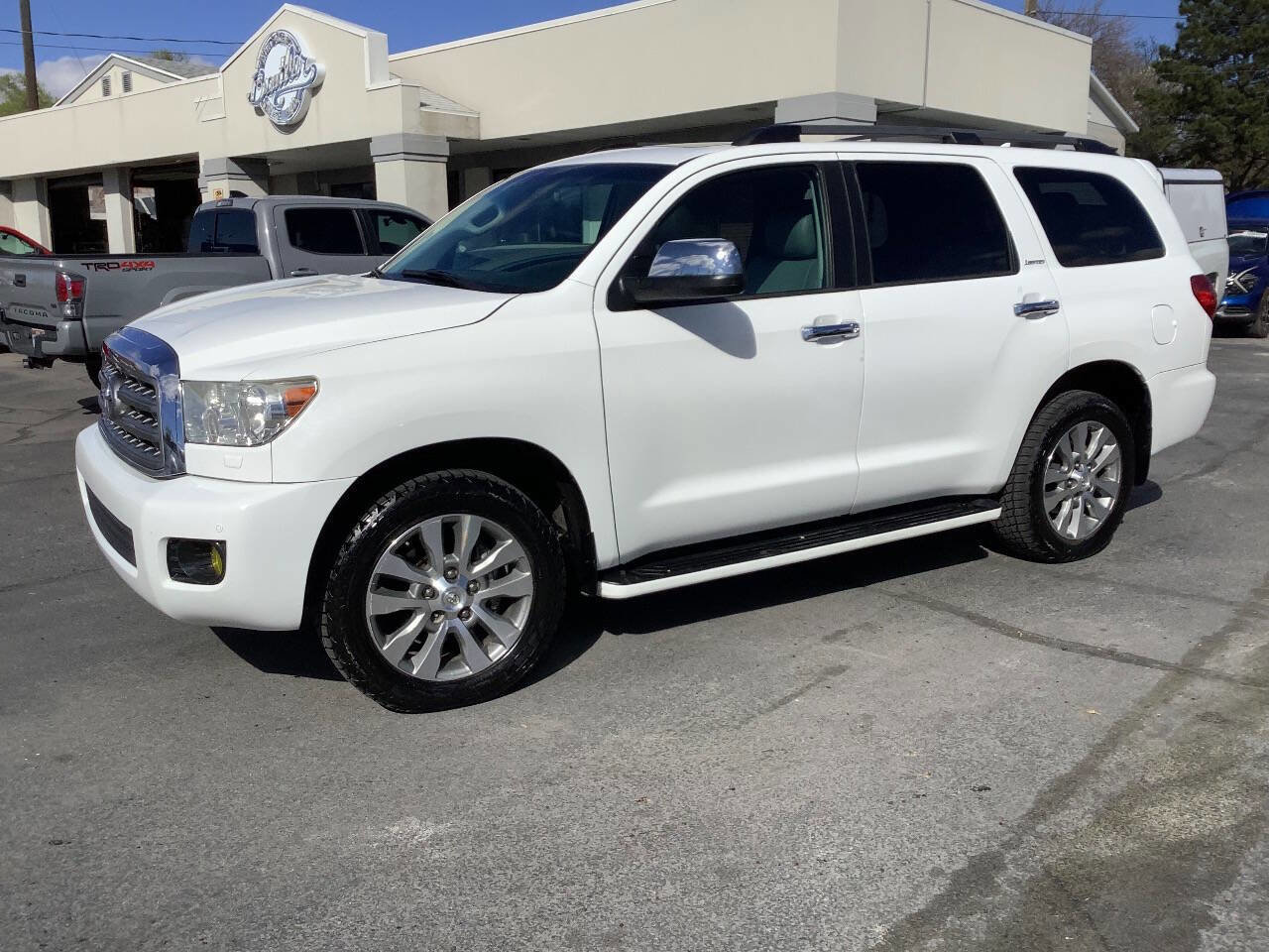 Used 2015 Toyota Sequoia Limited AWD/4WD image 21