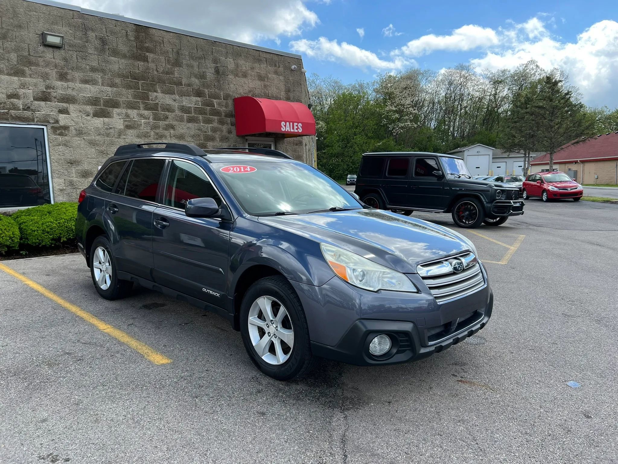Used 2014 Subaru Outback 2.5i Premium w/ Moonroof Package AWD/4WD image 3