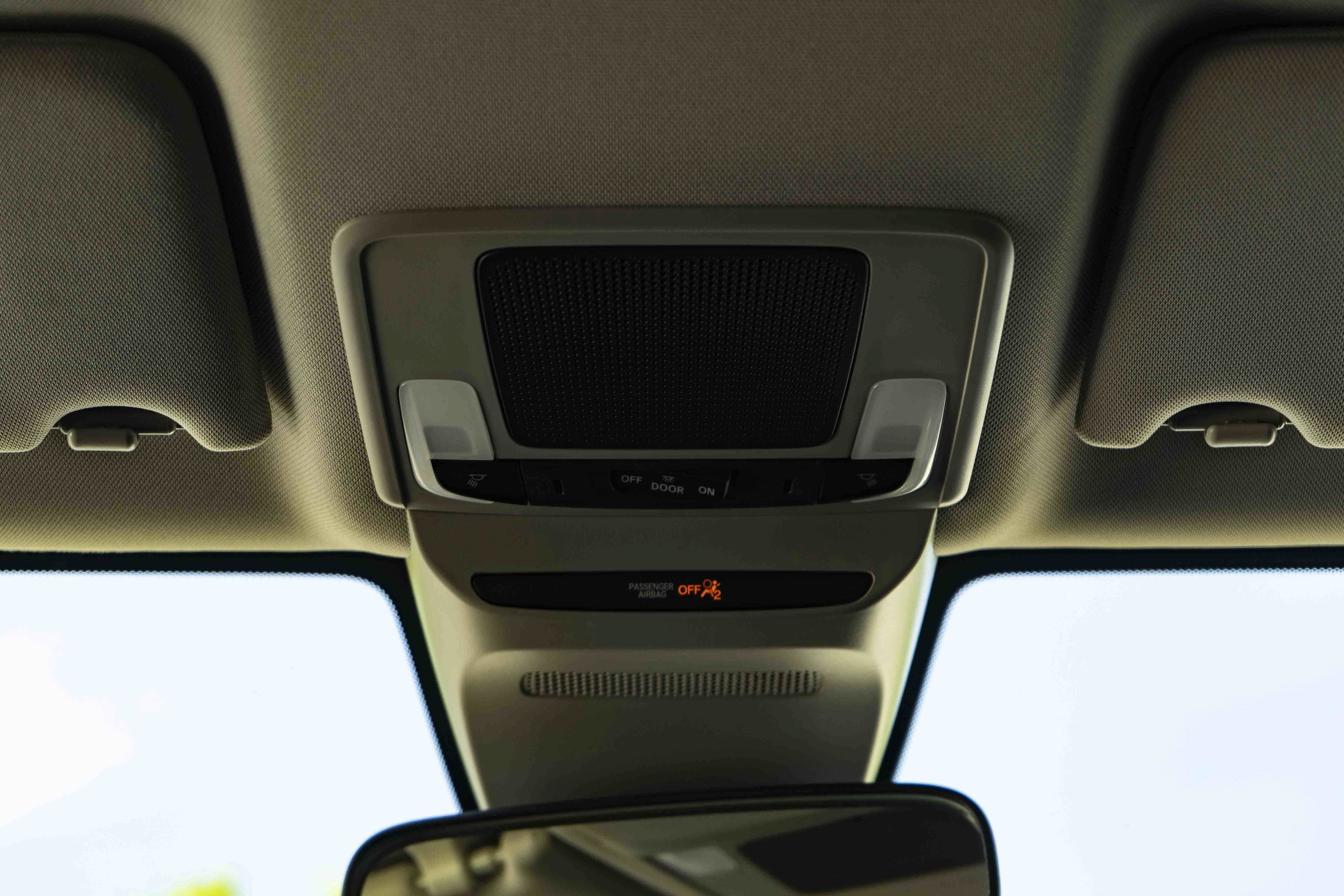 Certified 2025 Honda HR-V LX image 35