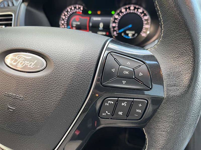 Used 2017 Ford Explorer Platinum AWD/4WD image 19