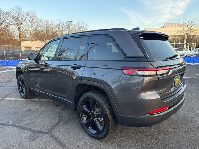 Certified 2023 Jeep Grand Cherokee Altitude image 17