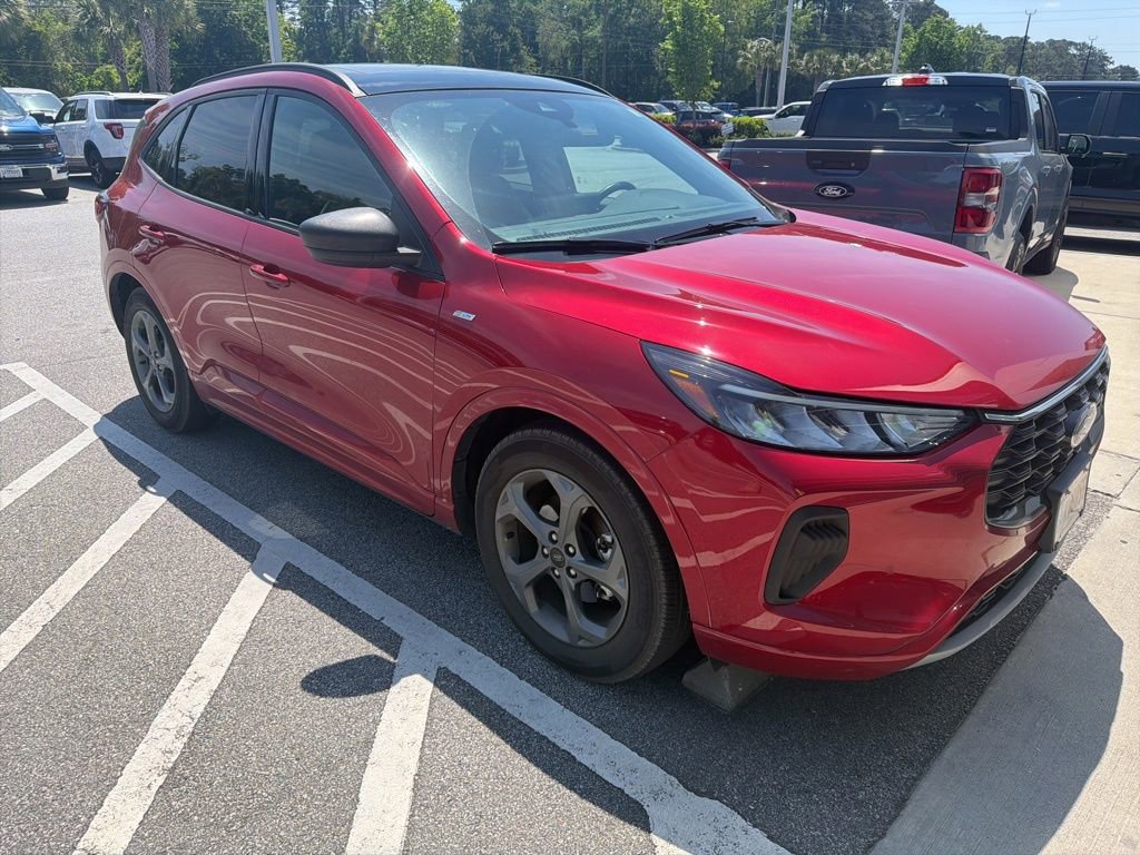 Used 2023 Ford Escape ST-Line w/ Tech Pack #1 image 1