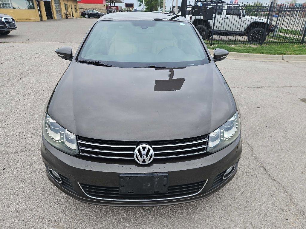 Used 2012 Volkswagen Eos Lux FWD image 9