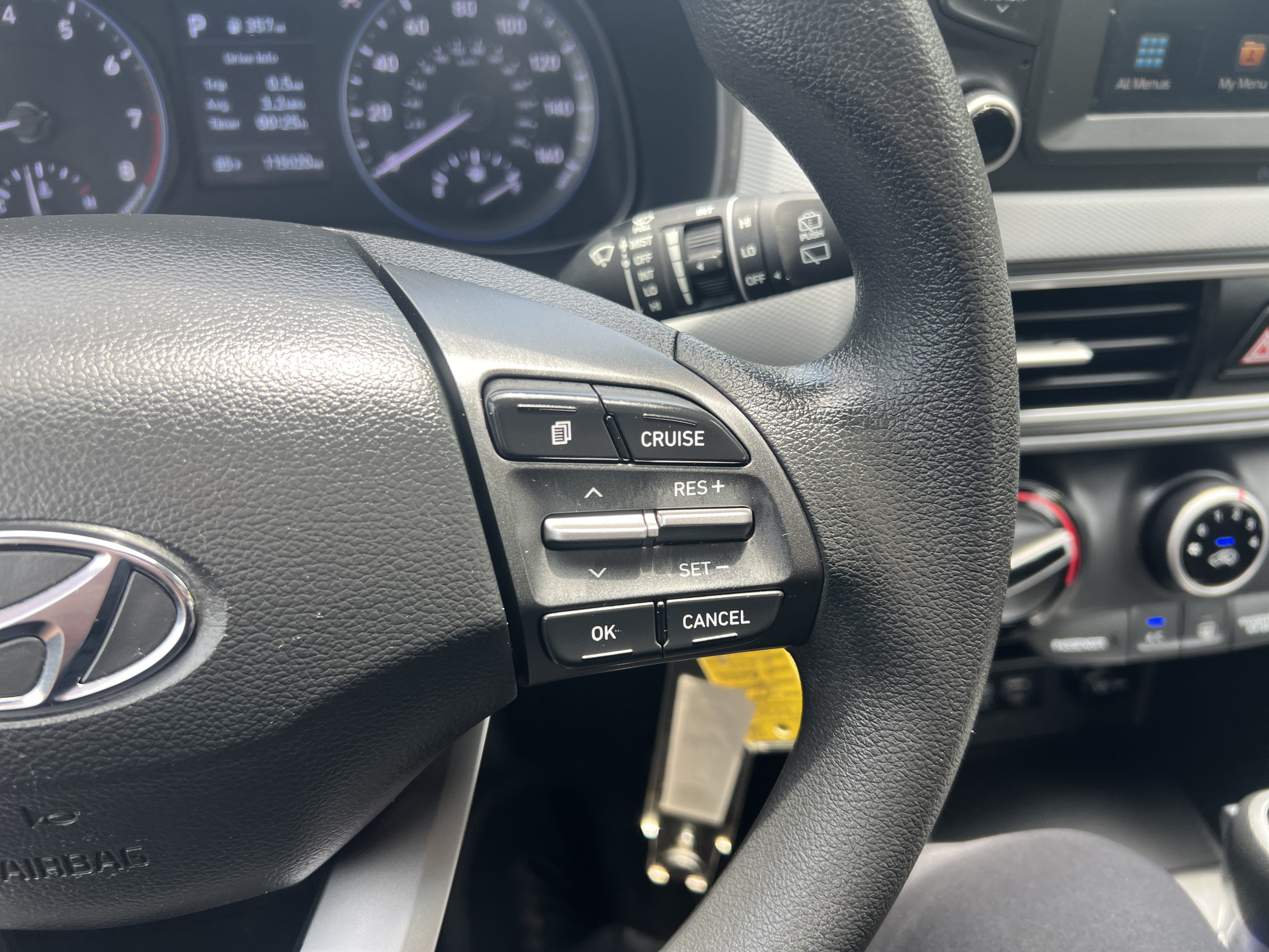 Used 2020 Hyundai Kona SE FWD image 17