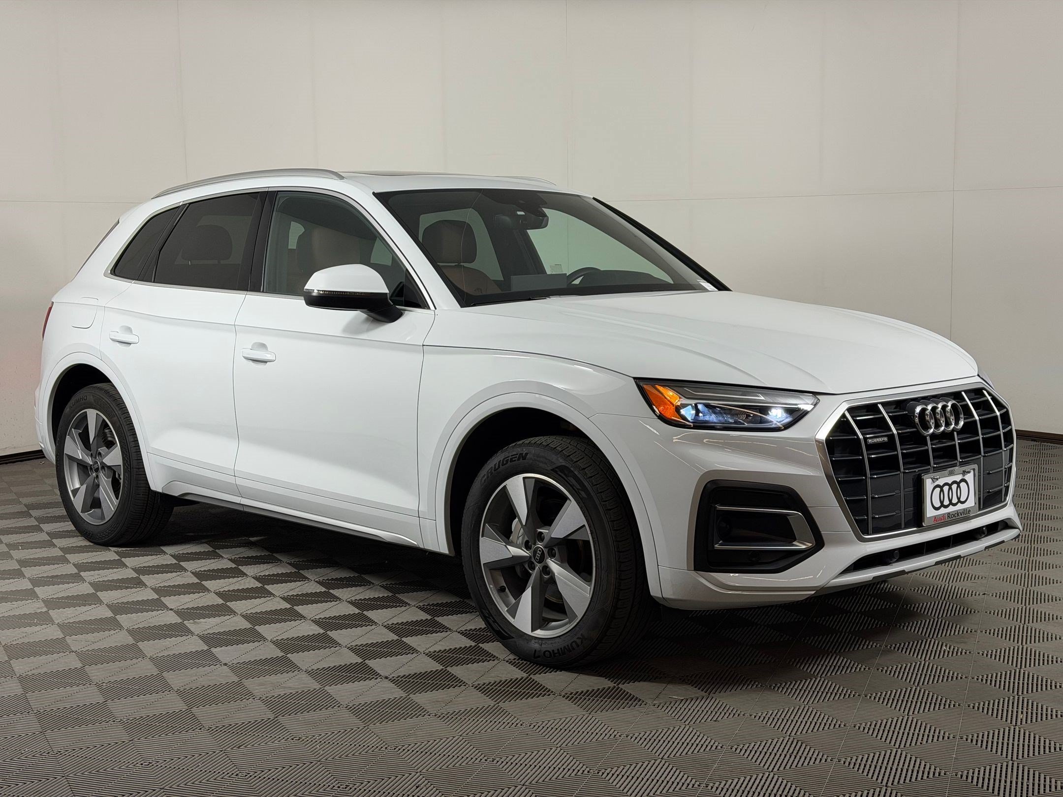 Certified 2024 Audi Q5 2.0T Premium AWD/4WD image 7