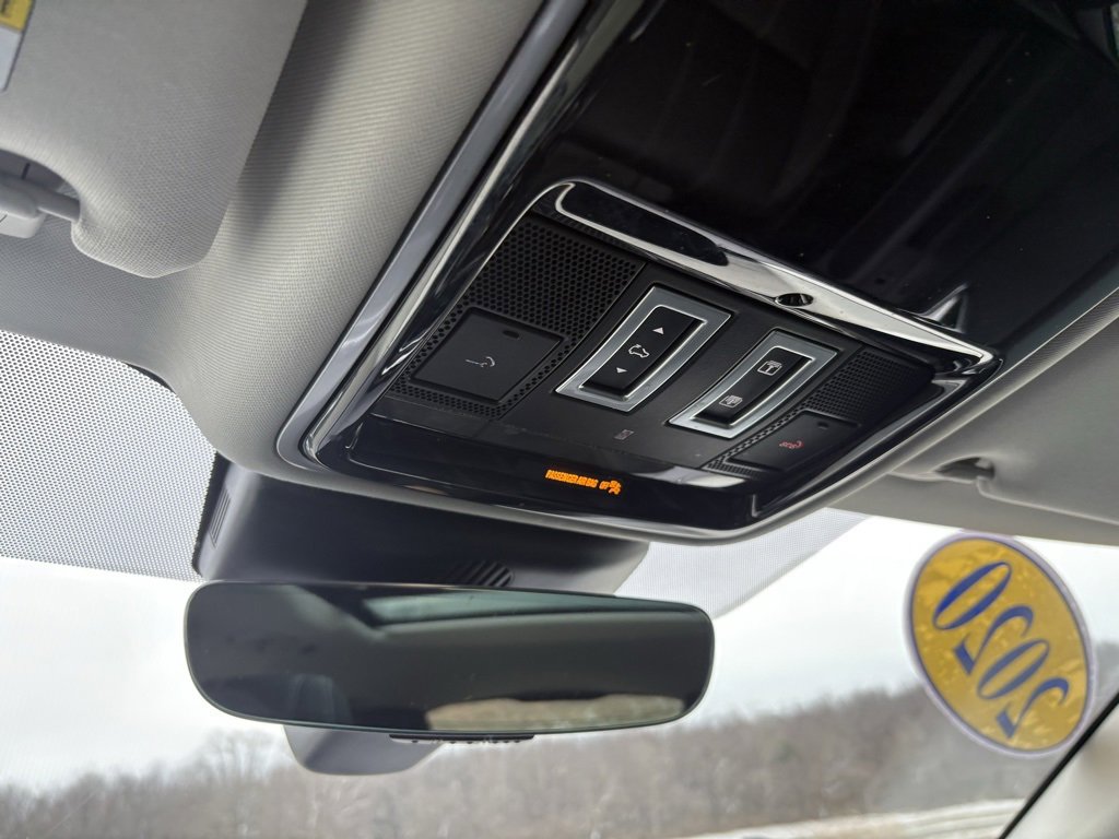 Used 2020 Land Rover Range Rover Velar S image 46