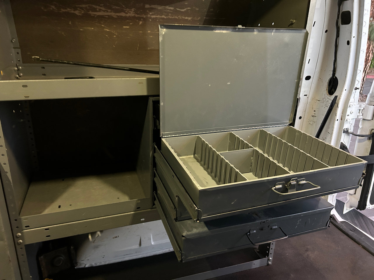 Used 2013 Ford E-150 and Econoline 150 image 21