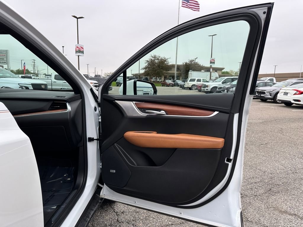 Certified 2023 Cadillac XT5 Premium Luxury w/ Technology Package AWD/4WD image 22