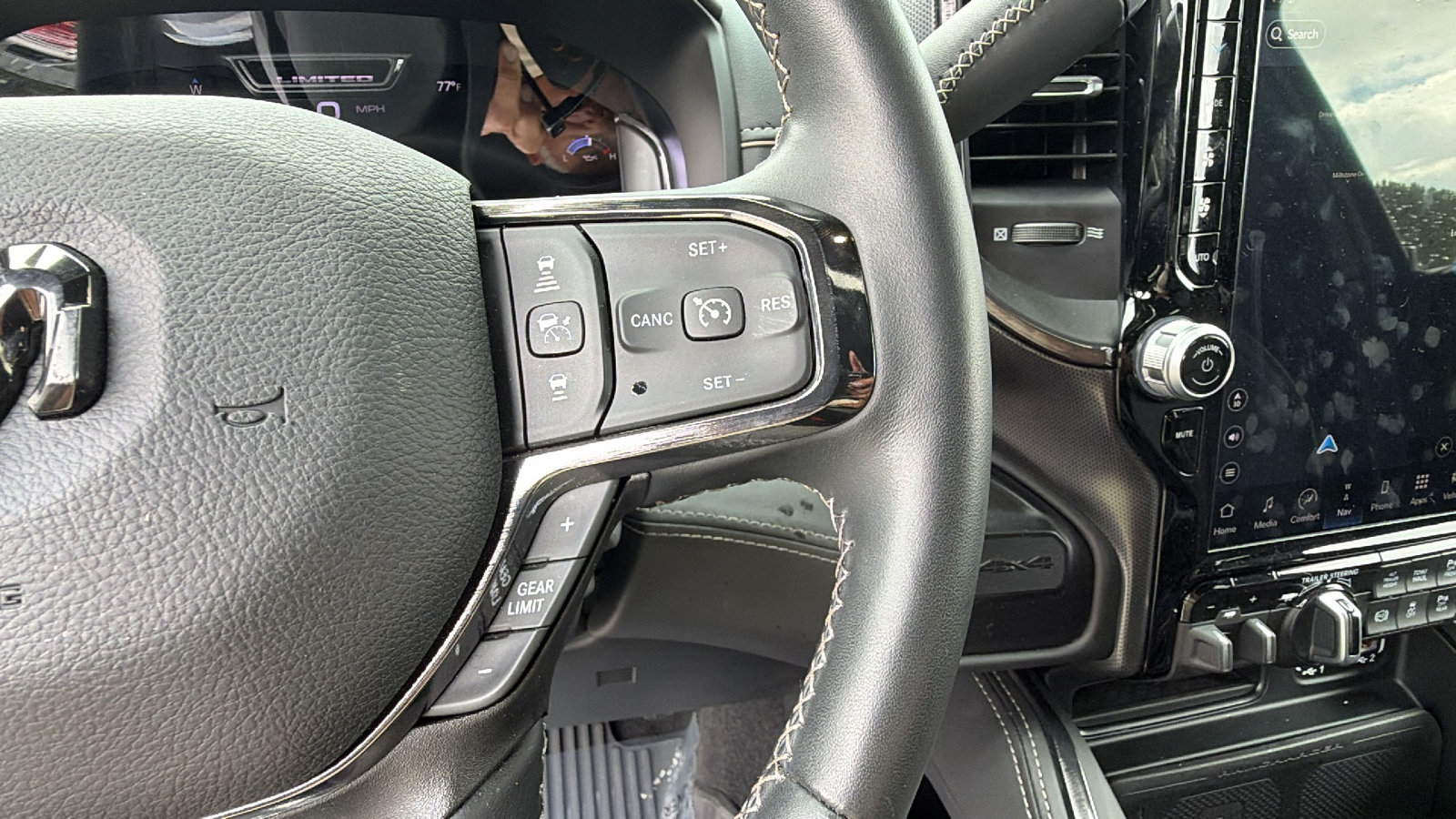 Certified 2024 RAM 3500 Limited AWD/4WD image 27