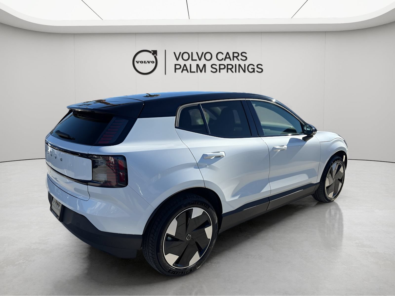New 2026 Volvo EX30 Plus w/ Protection Package Premier AWD/4WD image 7