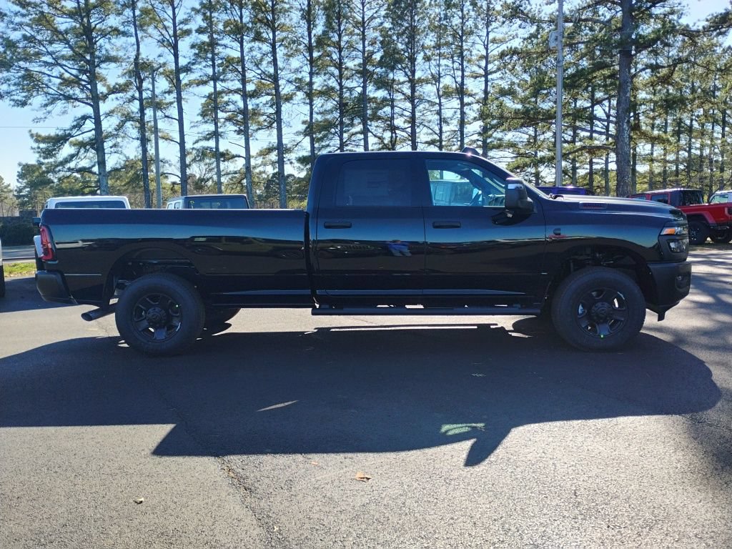 New 2026 RAM 3500 Tradesman AWD/4WD image 4