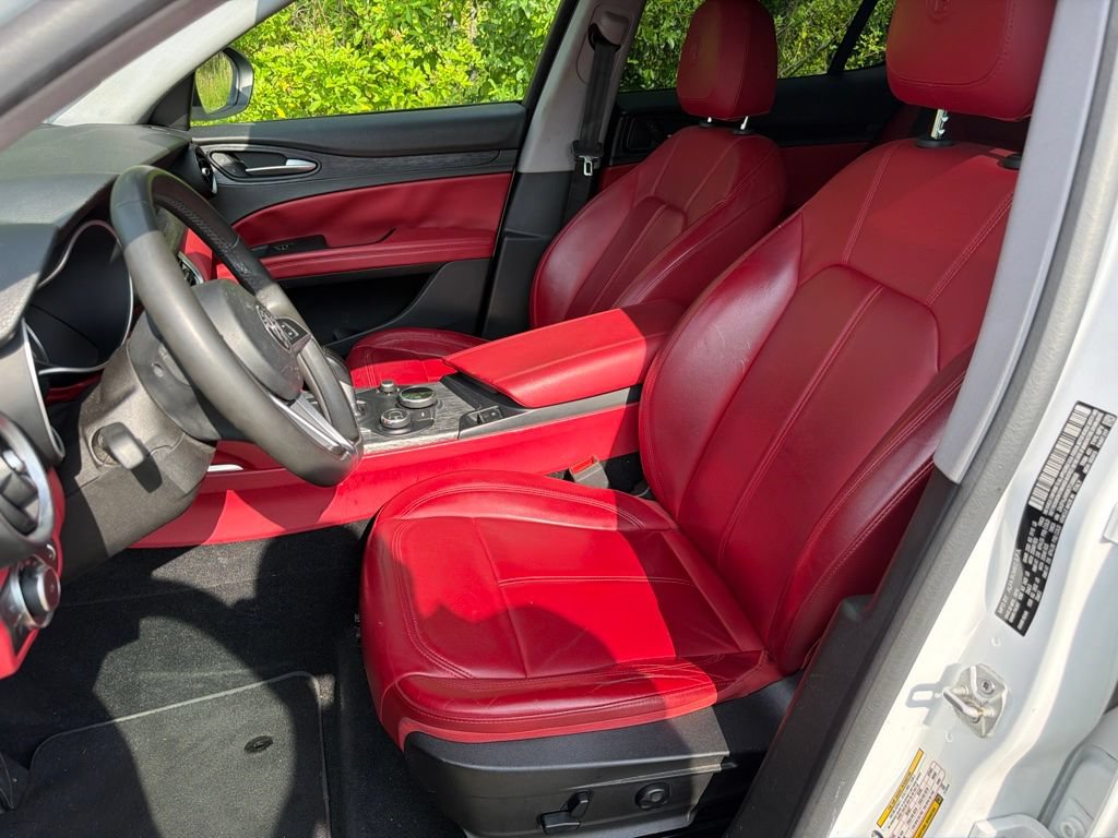Used 2019 Alfa Romeo Stelvio w/ Nero Edizione RWD image 9