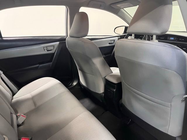 Used 2015 Toyota Corolla LE image 14