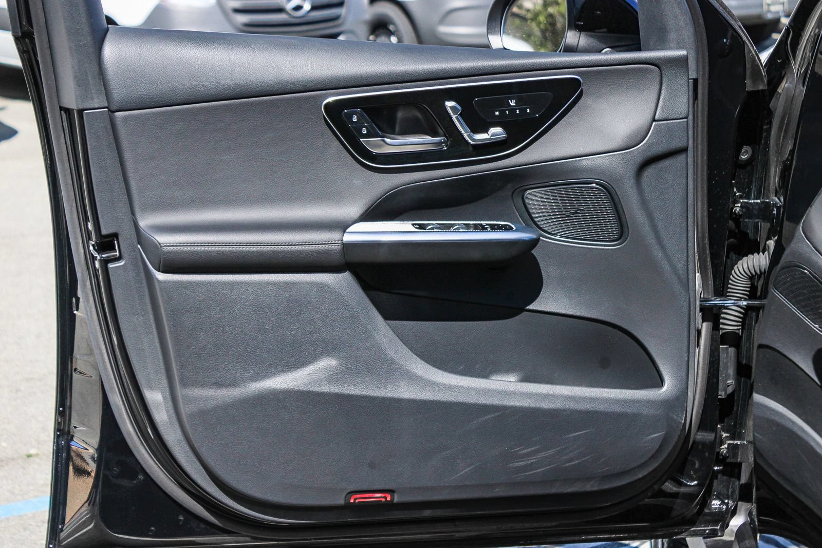 Certified 2025 Mercedes-Benz GLC 350e 4MATIC image 22