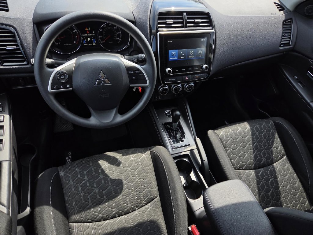 Used 2026 Mitsubishi Outlander Sport AWD image 14