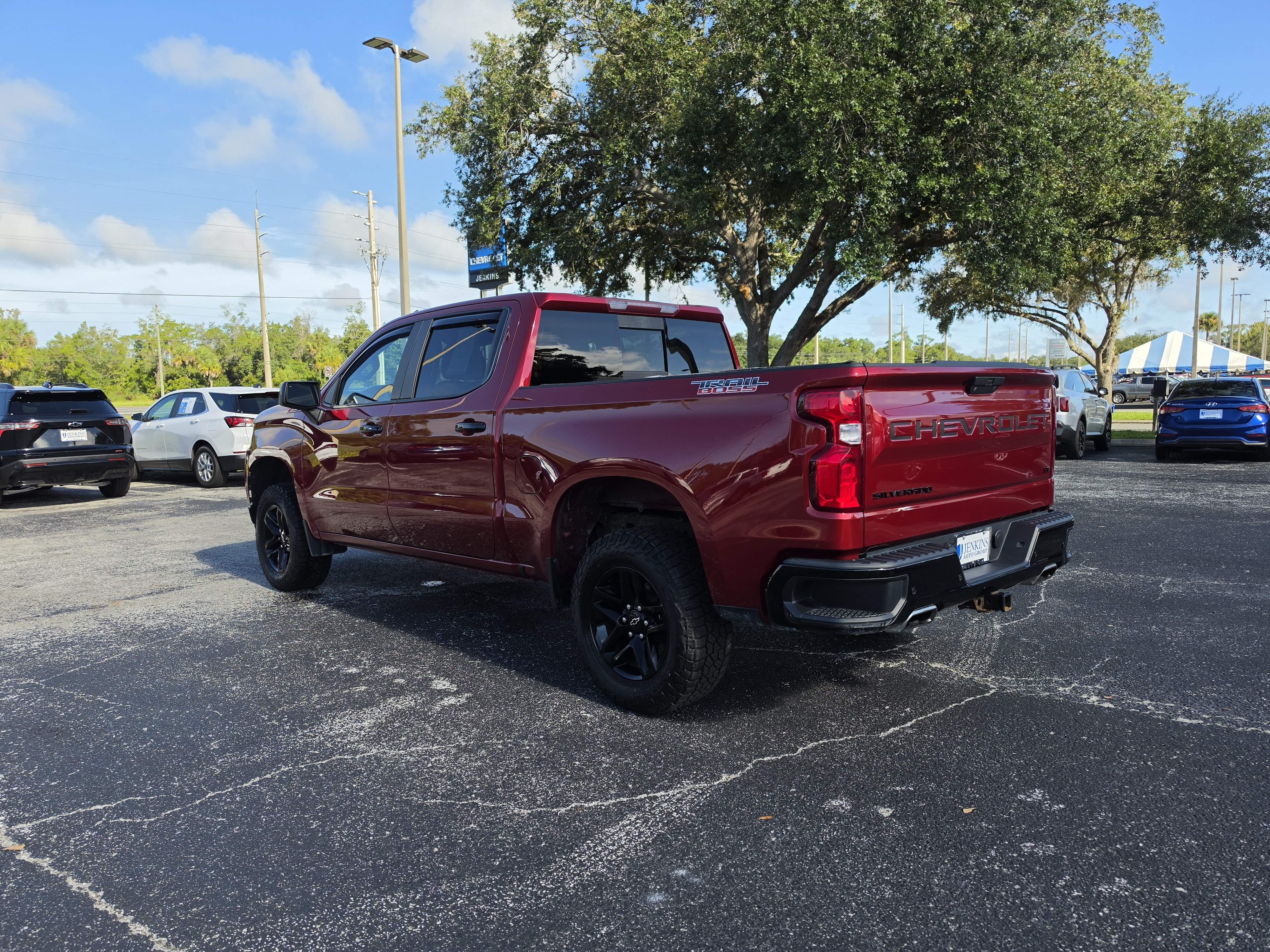 Used 2020 Chevrolet Silverado 1500 LT Trail Boss AWD/4WD image 7