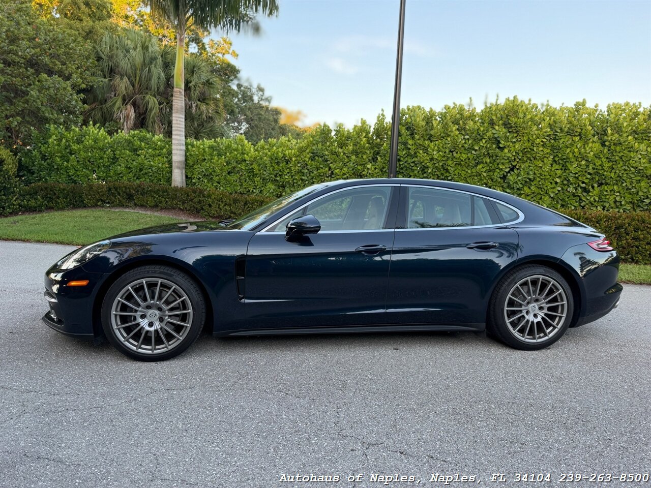 Used 2020 Porsche Panamera 4 AWD/4WD image 4
