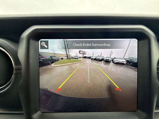 Used 2022 Jeep Gladiator Overland image 17